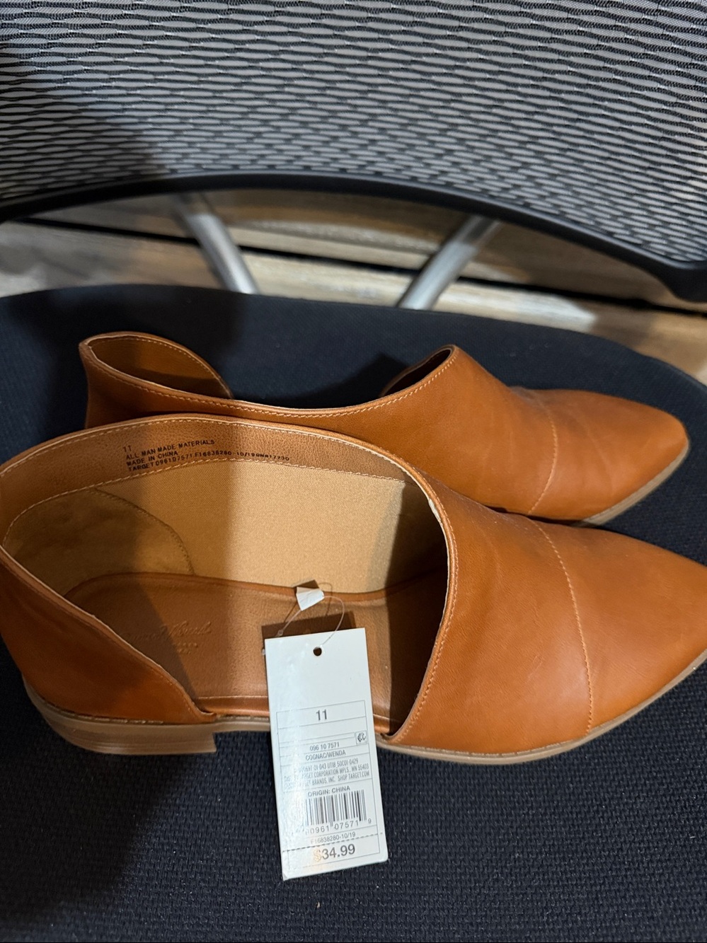 Universal Thread Women’s Pointed D’Orsay Flats in Cognac - Picture 4 of 6